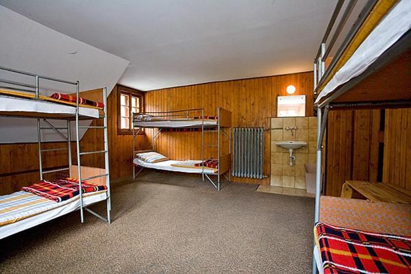 Schronisko Pttk Samotnia Hostel Карпач Стая снимка
