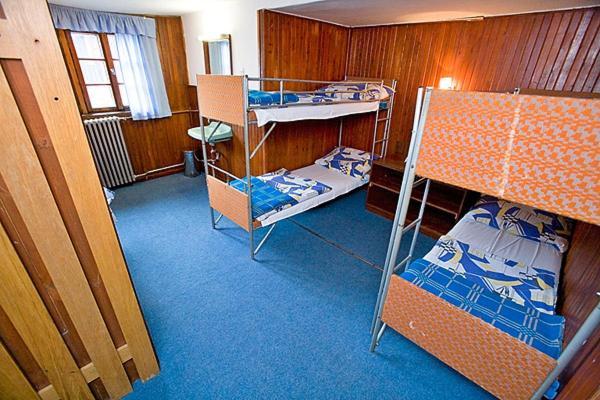 Schronisko Pttk Samotnia Hostel Карпач Стая снимка